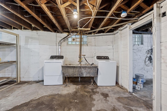 704-706 Holly Ave, Saint Paul, MN 55104 - basement with washing machine and dryer
