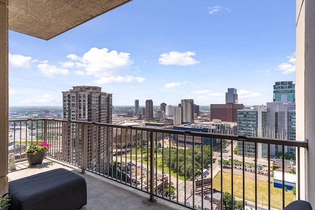 929 Portland Ave Unit 2510, Minneapolis, MN 55404 - balcony featuring a view of city