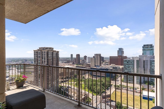 929 Portland Ave Unit 2510, Minneapolis, MN 55404 - balcony featuring a view of city