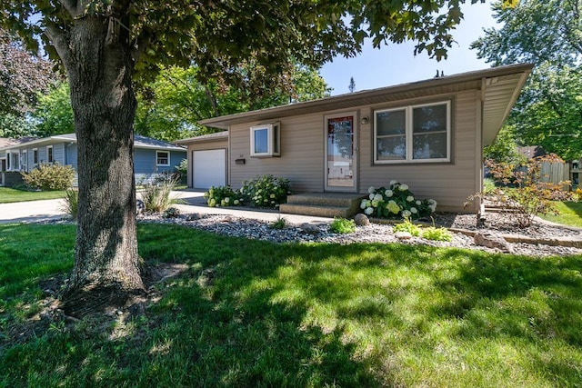 315 Pierce Ave, North Mankato, MN 56003 - ranch-style home with a garage and a front yard