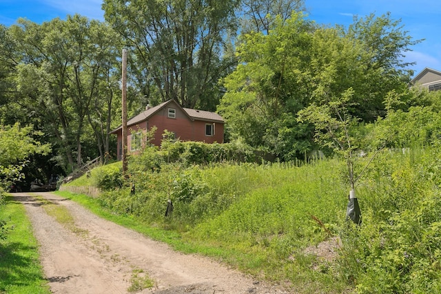 1818 1st St N, Stillwater, MN 55082 - view of dirt / gravel road