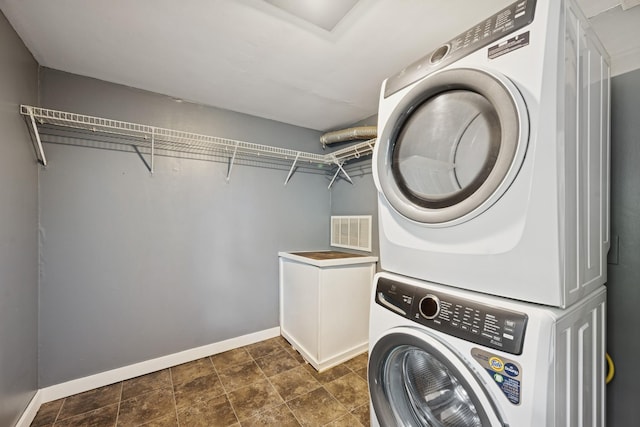 1818 1st St N, Stillwater, MN 55082 - laundry room with estacked washer and dryer and baseboards