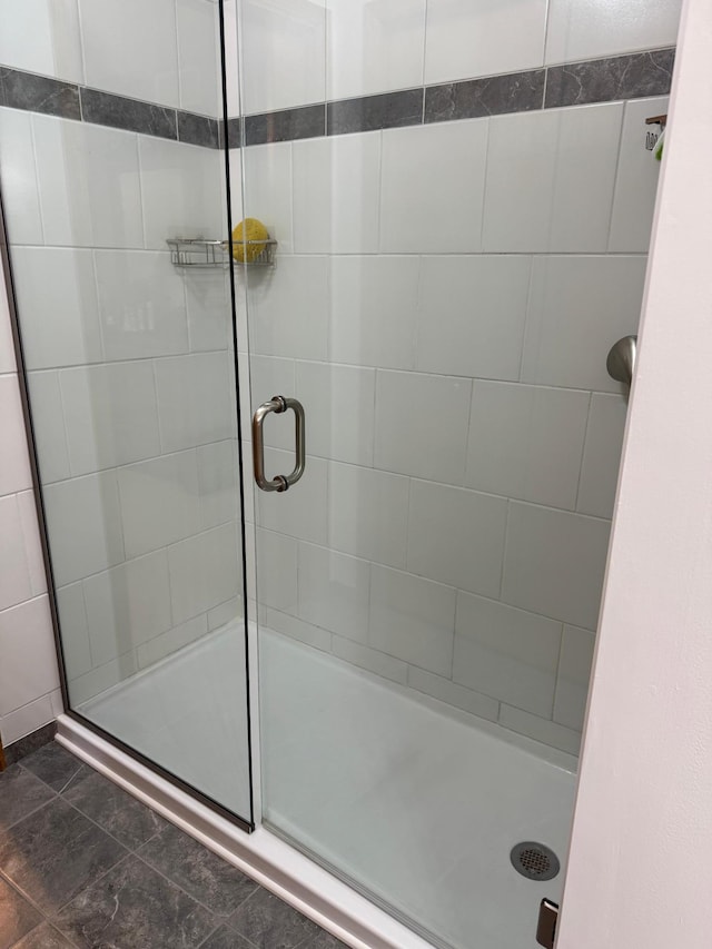 2518 Parkhill Ln SW, Rochester, MN 55902 - bathroom featuring a stall shower
