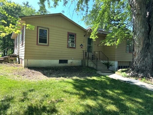 215 11th St, Montevideo, MN 56265 - photo 1