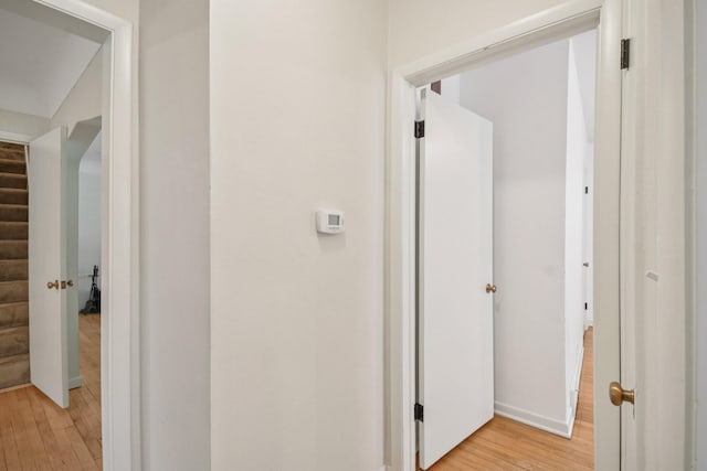 272 Butler Ave E, West Saint Paul, MN 55118 - corridor with light wood finished floors and baseboards