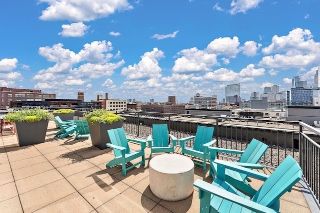 730 4th St Unit 601, Minneapolis, MN 55401 - view of patio / terrace featuring a view of skyline