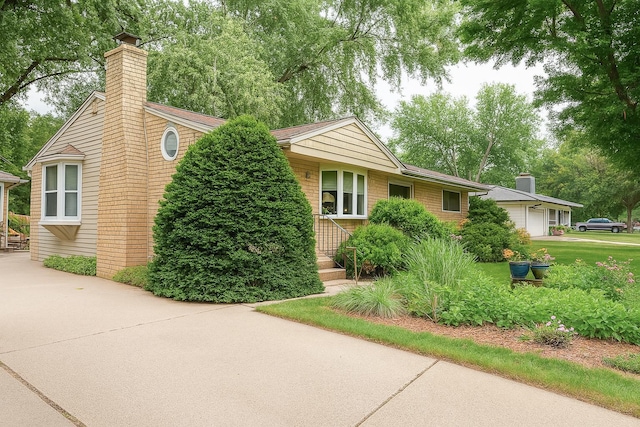 2649 Randy Ave, White Bear Twp, MN 55110 - photo 2