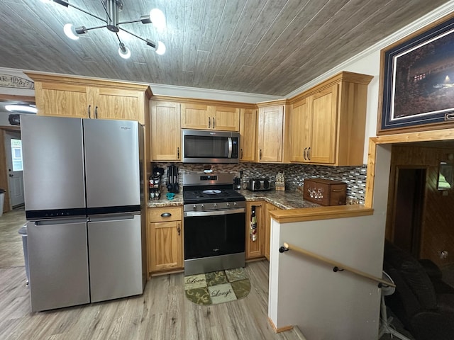 406 State 6 S, Remer, MN 56672 - kitchen with stainless steel appliances, light wood-type flooring, a chandelier, tasteful backsplash, and crown molding