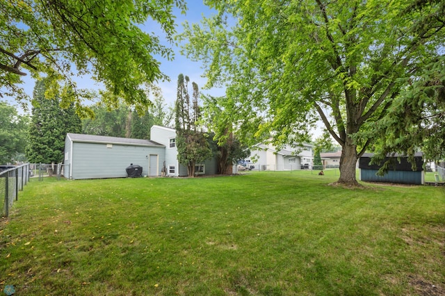 3402 Par St N, Fargo, ND 58102 - view of yard