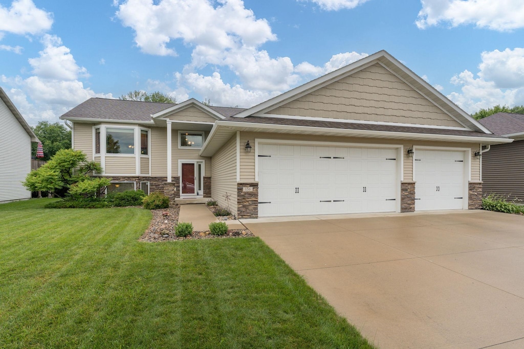 156 Foxfire Dr, Mankato, MN 56001 - photo 1