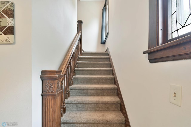 51 6th Ave N, Fargo, ND 58102 - view of stairs