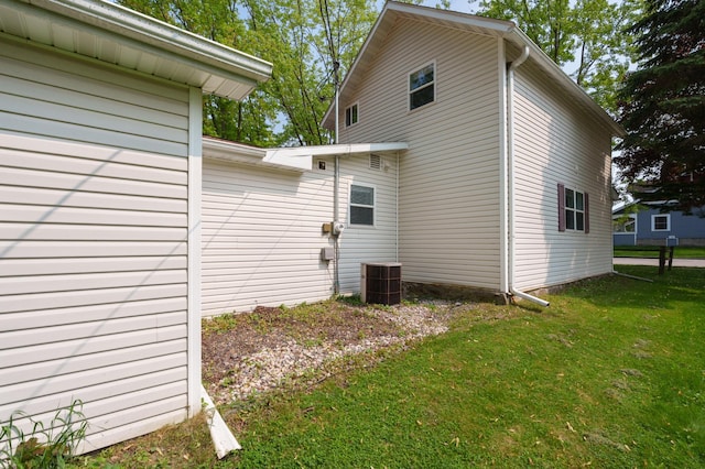 400 Mill St, Loyal, WI 54446 - back of house featuring a yard