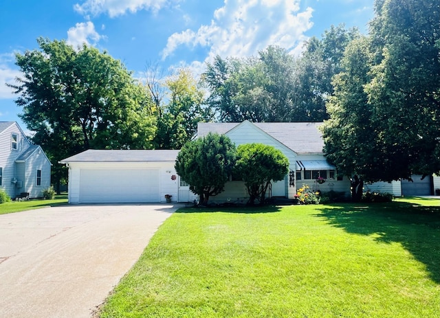 308 1st St E, Chokio, MN 56221 - photo 1