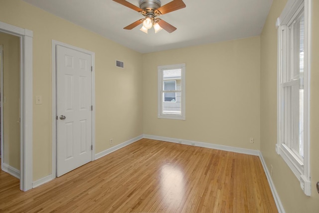 4700 Xerxes Ave N, Minneapolis, MN 55430 - empty room featuring light wood-style floors and a ceiling fan
