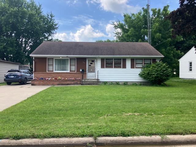 618 9th Ave SE, Waseca, MN 56093 - photo 1