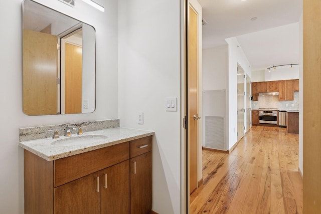 201 11th St Unit 1040, Minneapolis, MN 55403 - photo 25