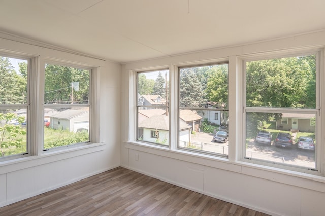 3410 Dupont Ave N, Minneapolis, MN 55412 - view of unfurnished sunroom
