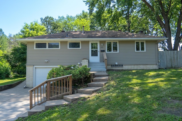 2912 Hampshire Ave N, Crystal, MN 55427 - photo 1