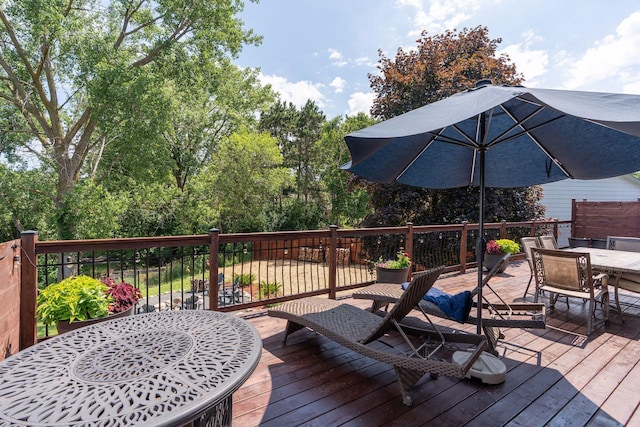549 Vicki Ln, Shoreview, MN 55126 - wooden deck with outdoor dining area
