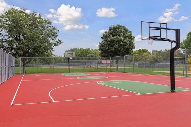 549 Vicki Ln, Shoreview, MN 55126 - view of basketball court featuring community basketball court