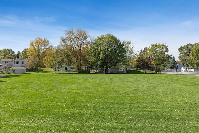 549 Vicki Ln, Shoreview, MN 55126 - view of yard