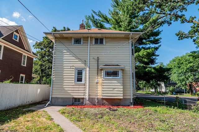 1702 Minnehaha Ave W, Saint Paul, MN 55104 - back of property featuring a chimney