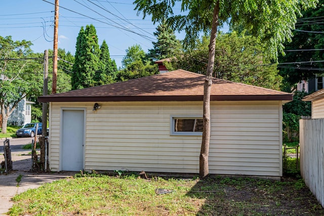 1702 Minnehaha Ave W, Saint Paul, MN 55104 - view of garage