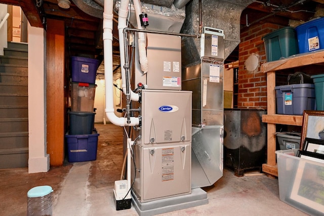 1314 Parkview Ave, Winona, MN 55987 - utility room featuring heating unit