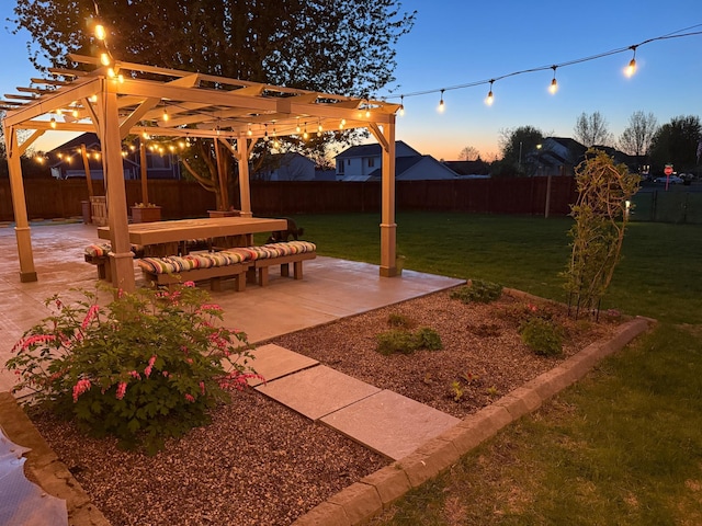 2907 Asarum Ct, Shakopee, MN 55379 - fenced backyard with a pergola and a patio area