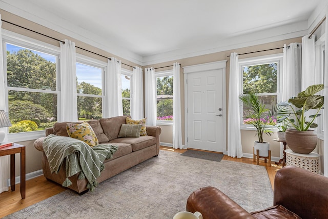 500 Otis Ave, Saint Paul, MN 55104 - living area featuring plenty of natural light and wood finished floors