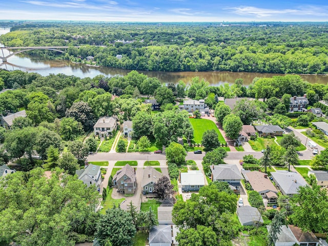 500 Otis Ave, Saint Paul, MN 55104 - aerial perspective of suburban area featuring a large body of water