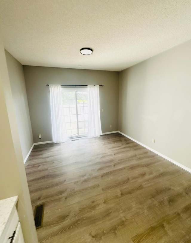 401 Hickory Ln N, Oakdale, MN 55128 - photo 25