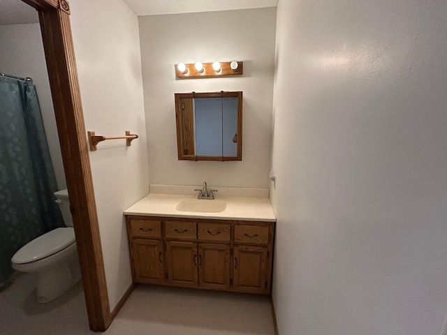 353 River Dr, Park Rapids, MN 56470 - bathroom featuring vanity and curtained shower