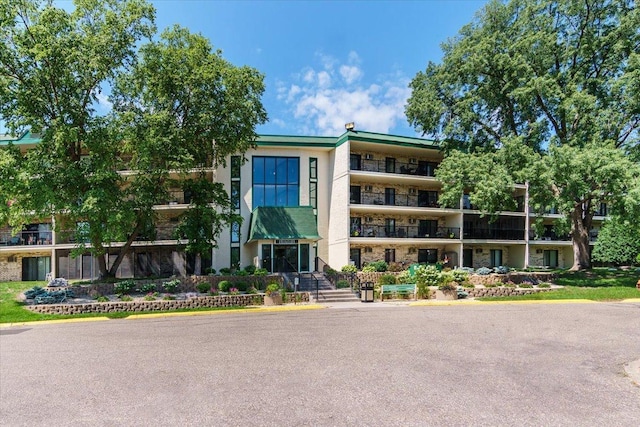 10501 Cedar Lake Rd Unit 404, Minnetonka, MN 55305 - photo 27
