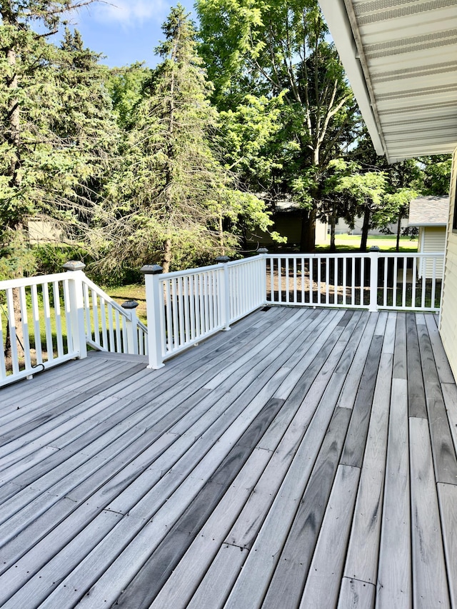2001 25th St SW, Willmar, MN 56201 - view of wooden deck