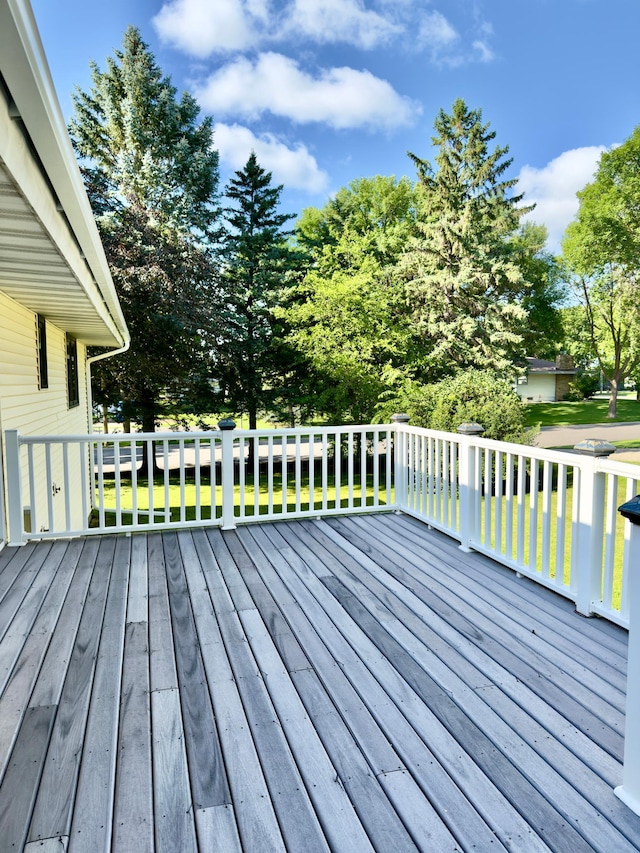 2001 25th St SW, Willmar, MN 56201 - view of wooden terrace