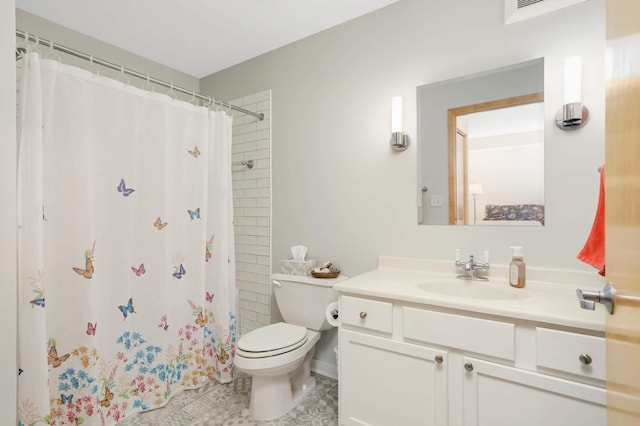 820 Emerald St SE Unit 314, Saint Paul, MN 55114 - full bathroom with vanity and a shower with shower curtain