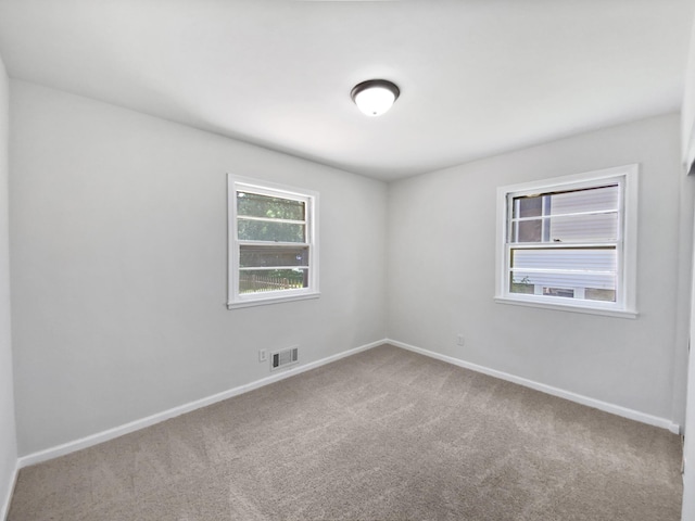 206 Winona St W, West Saint Paul, MN 55118 - carpeted empty room with baseboards