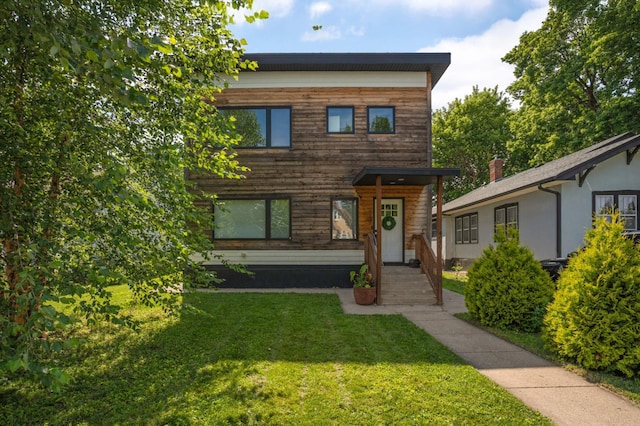 4640 Portland Ave, Minneapolis, MN 55407 - view of front of property with a front yard