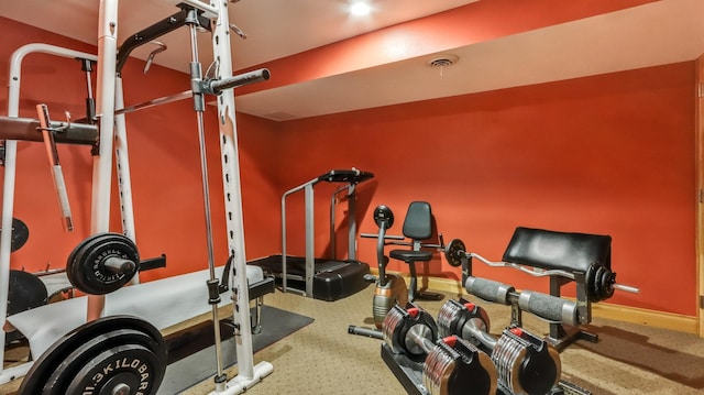 3946 Woodcrest Ct, Eau Claire, WI 54701 - workout area with baseboards