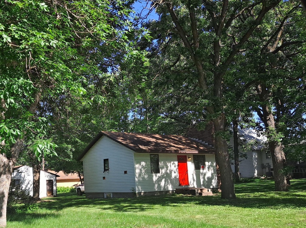 816 9th Ave SE, Saint Cloud, MN 56304 - photo 1