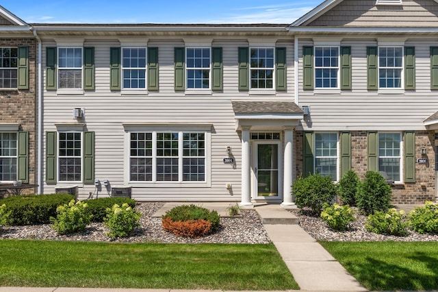 2094 Clover Ridge Dr, Chaska, MN 55318 - photo 2