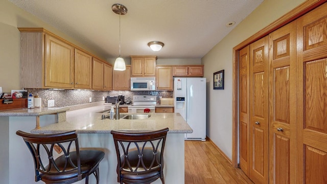 2590 Hawk Ridge Ct SE, Rochester, MN 55904 - photo 9