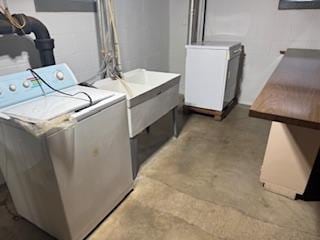 11721 Olive St NW, Coon Rapids, MN 55448 - view of washroom