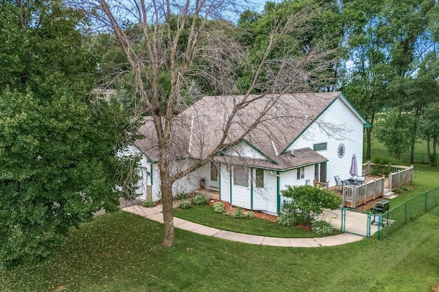 5830 Forest Boulevard Trl, Wyoming, MN 55092 - view of front of home with a wooden deck