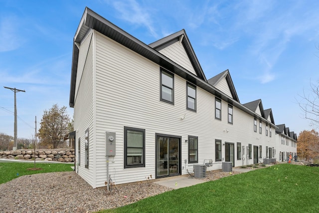 3401 Douglas Dr N, Crystal, MN 55422 - back of house with a lawn