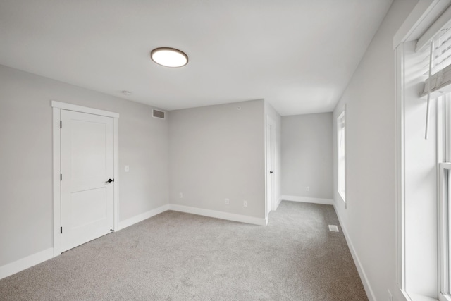 3401 Douglas Dr N, Crystal, MN 55422 - empty room featuring carpet and baseboards