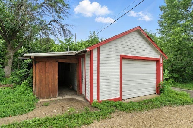 697 Tuscarora Ave, Saint Paul, MN 55102 - view of detached garage