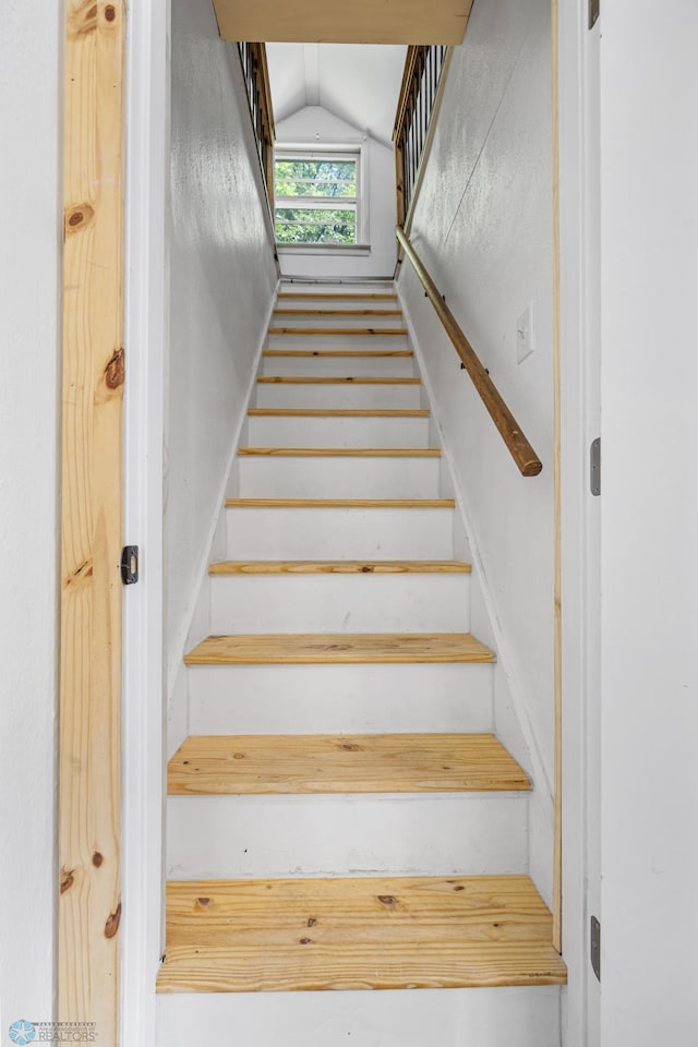 1035 University Dr N, Fargo, ND 58102 - staircase with lofted ceiling