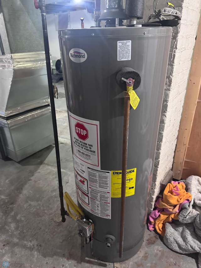 1035 University Dr N, Fargo, ND 58102 - utilities featuring water heater and heating unit